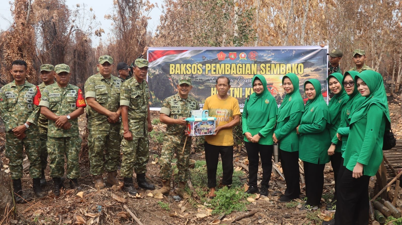 Kodim 1011/KLK Rayakan HUT TNI Ke-81 dengan Pemberian Bantuan Sosial