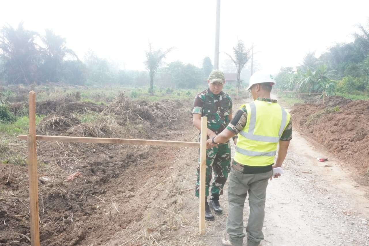 Perbaikan Jalan di Parumpanai Melalui TMMD Tingkatkan Kualitas Hidup Petani