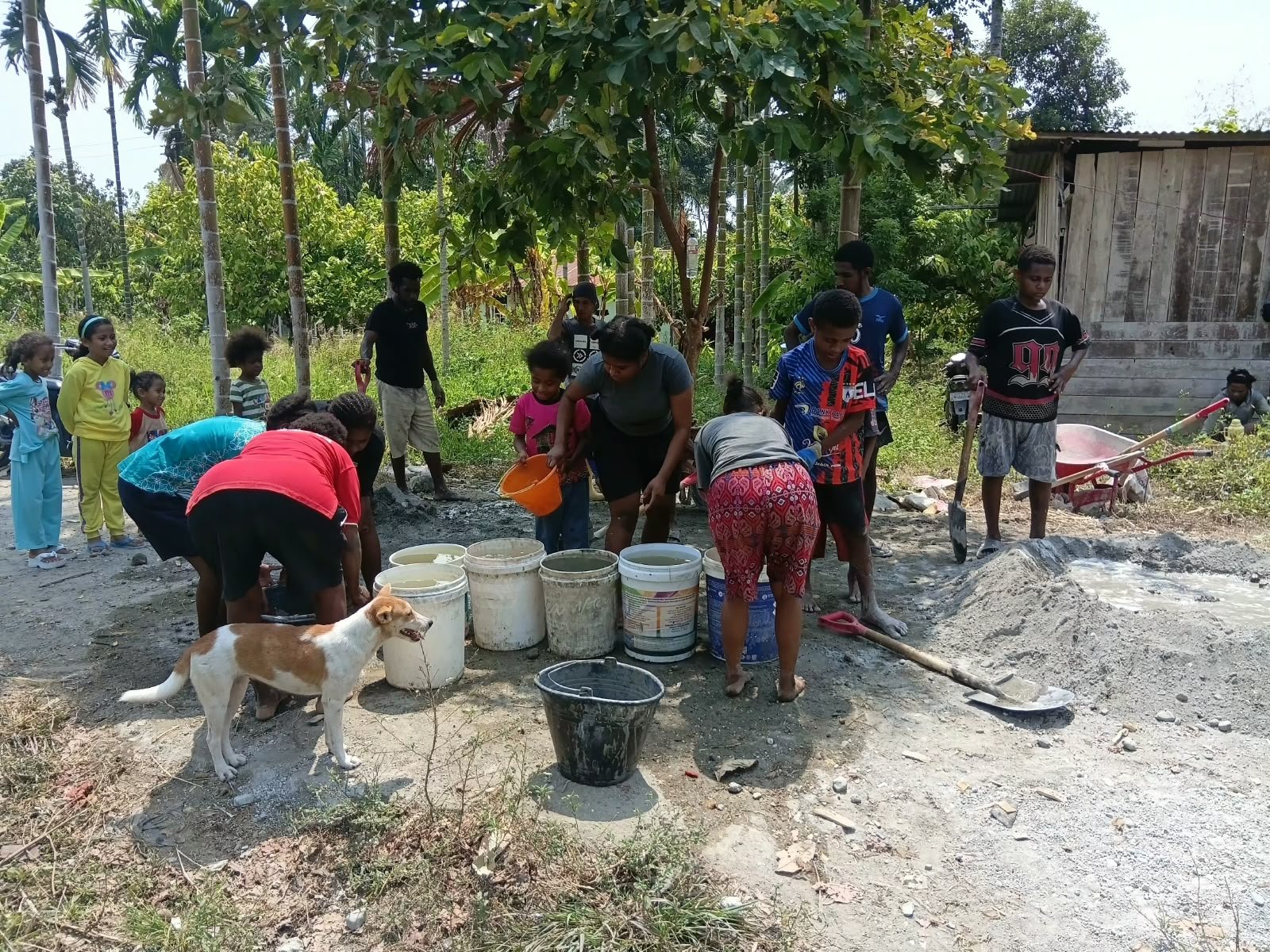 Mama-Mama Papua Berperan Aktif dalam Pembangunan Melalui Program TMMD di Manokwari