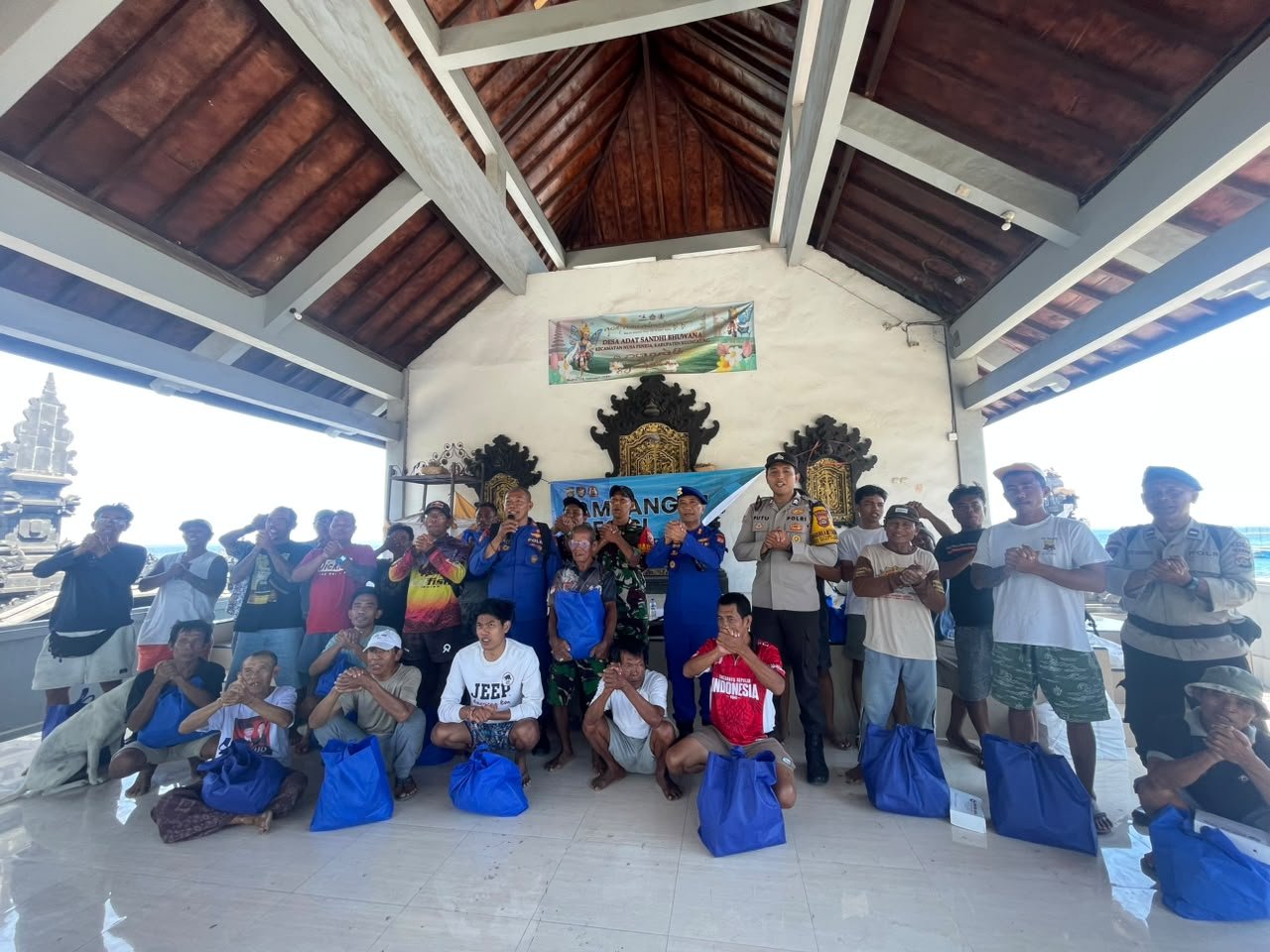 Mengamankan Kegiatan Sambang Nusa Presisi di Nusa Penida