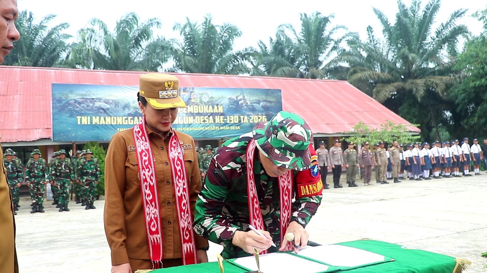 TMMD ke-130 Digerakkan untuk Membangun Kesejahteraan di Amboyo Selatan